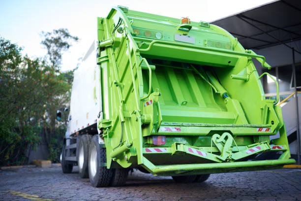 Best Yard Cleanup Services  in Des Peres, MO